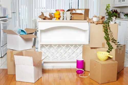 Tips for organizing and decluttering before a move