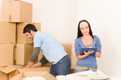 Comparing cost-effectiveness of Man With a Van versus traditional movers
